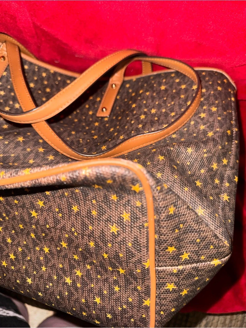 Michael Kors Jet Set Charm Carryall